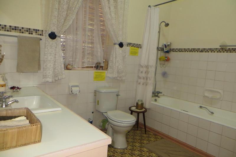 4 Bedroom Property for Sale in Nieu Bethesda Eastern Cape